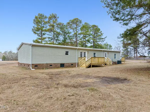 752 Dundee Circle, Raeford, NC 28376