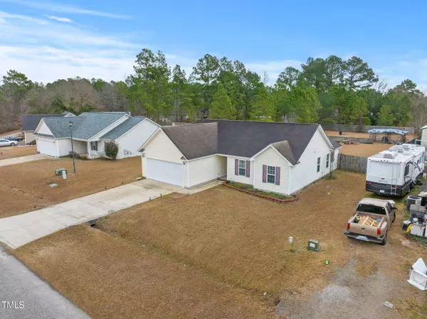 205 Driftwood Lane, Raeford, NC 28376