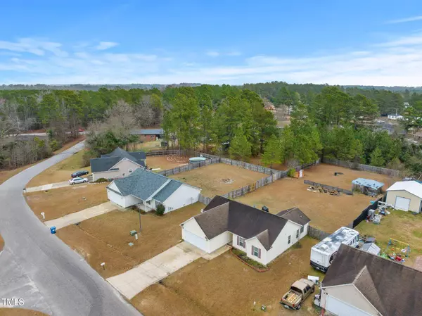 205 Driftwood Lane, Raeford, NC 28376