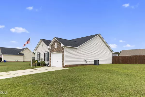 298 Declaration Drive, Raeford, NC 28376