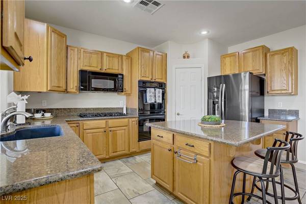 4012 Owlshead Mountain ST, Las Vegas, NV 89129