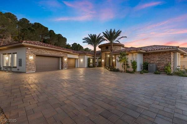 1 Costa Del Sol CT, Henderson, NV 89011