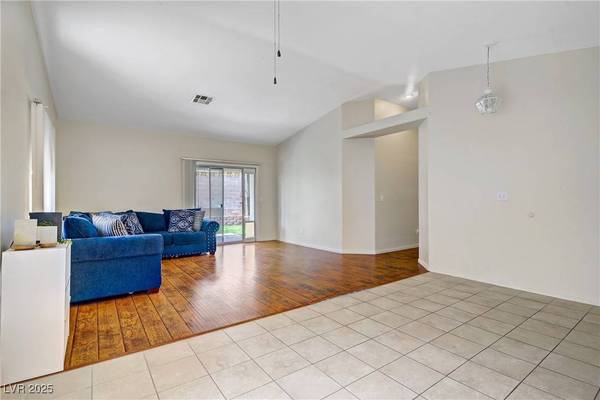 3559 S Dapple Gray RD, Las Vegas, NV 89147