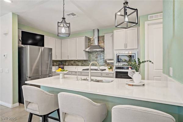 6559 Summershade ST, North Las Vegas, NV 89086