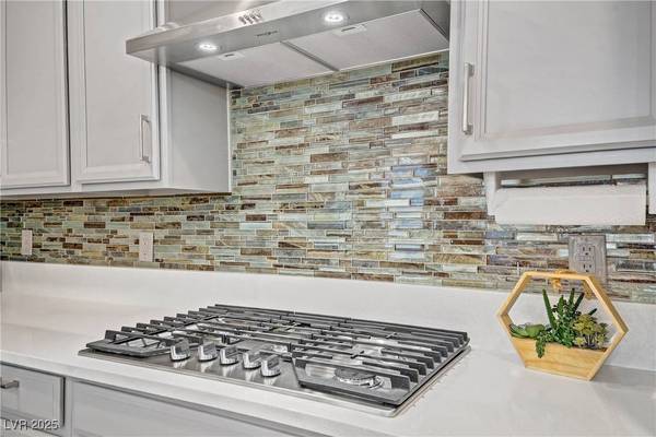 6559 Summershade ST, North Las Vegas, NV 89086