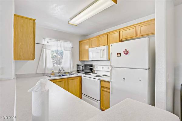 2966 Juniper Hills BLVD #201, Las Vegas, NV 89142