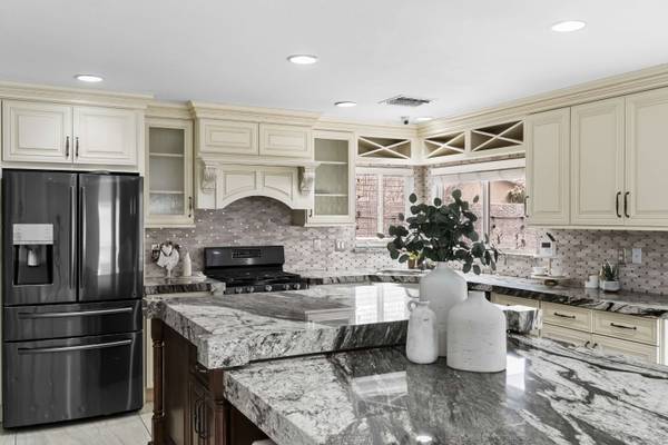 823 Rusty Branch Ave, Las Vegas, NV 89123-5355