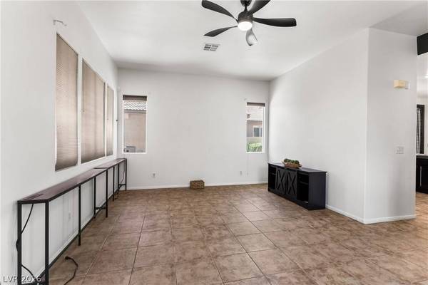 688 Canfield Point AVE, Las Vegas, NV 89183