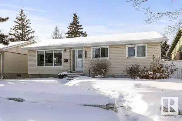 8732 151 ST NW, Edmonton, AB T5R 1H9