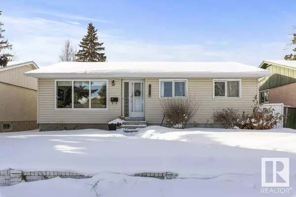 8732 151 ST NW, Edmonton, AB T5R 1H9