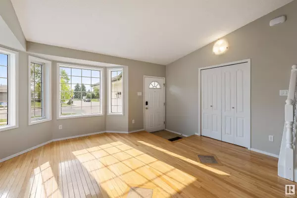 17623 91 ST NW, Edmonton, AB T5Z 2L4