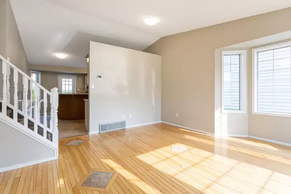 17623 91 ST NW, Edmonton, AB T5Z 2L4