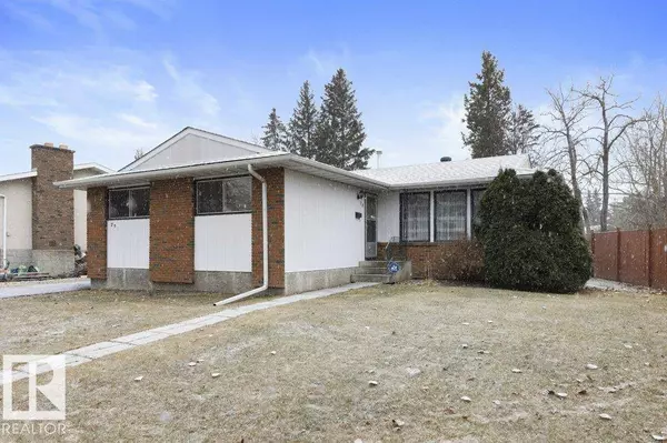 23 LORRAINE CR, St. Albert, AB T8N 2R4