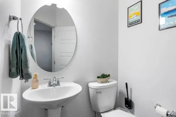 9639 224 ST NW, Edmonton, AB T5T 7K6