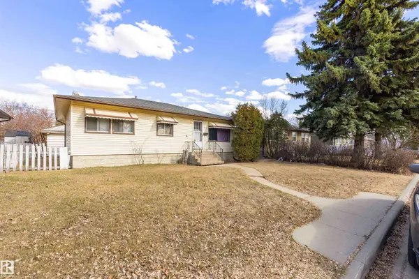 9007 149 ST NW, Edmonton, AB T5R 0A5