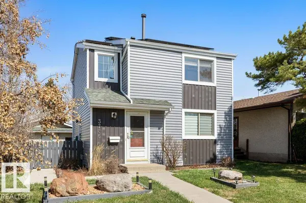 3736 12 AV NW, Edmonton, AB T6L 3B2