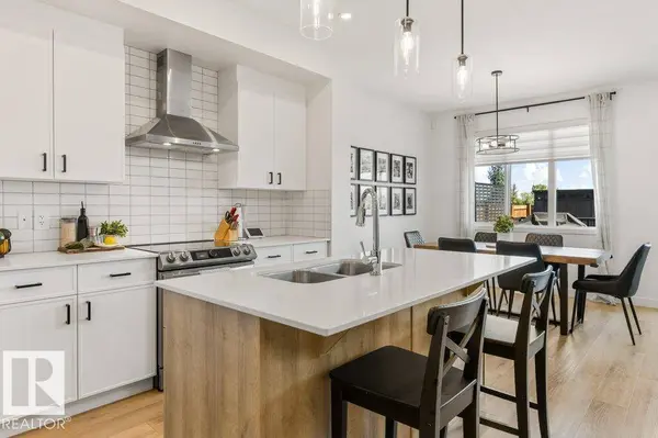 25 NETTLE CR, St. Albert, AB T8N 7Z8
