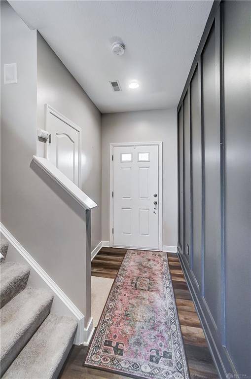 9233 Great Lakes Circle, Washington Twp, OH 45458