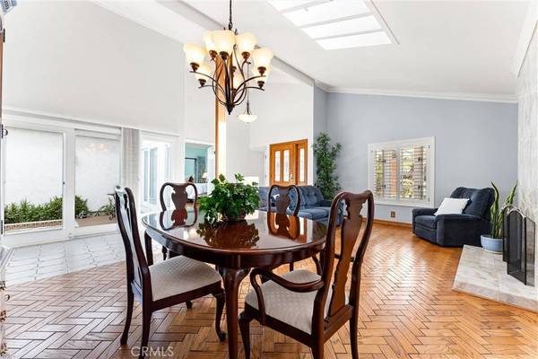 36 Oakdale, Irvine, CA 92604