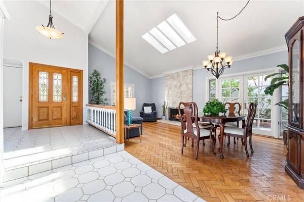 36 Oakdale, Irvine, CA 92604