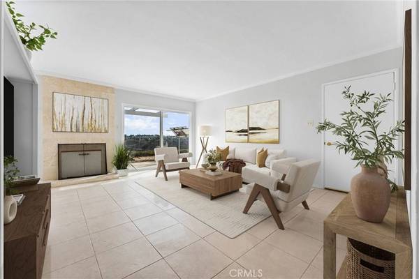 2453 Cowley, San Diego, CA 92110