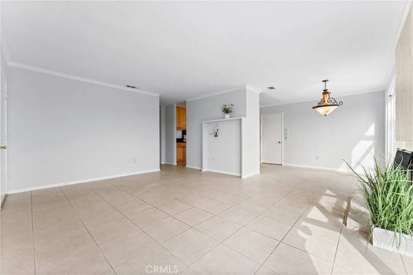 2453 Cowley, San Diego, CA 92110