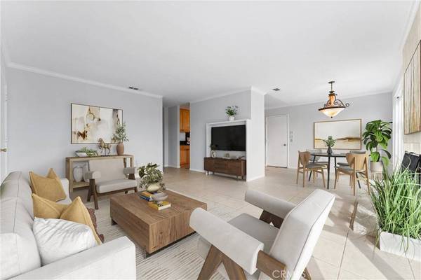 2453 Cowley, San Diego, CA 92110