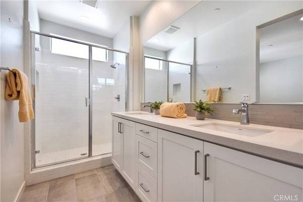 102 Novel, Irvine, CA 92618