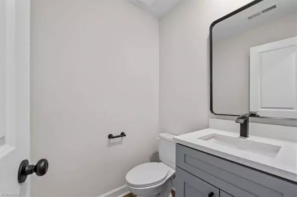 2105 Joe Louis AVE, Greensboro, NC 27401