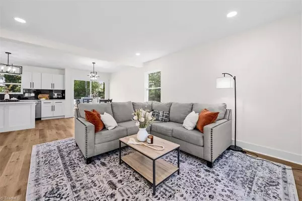 114 Eccles PL, High Point, NC 27260