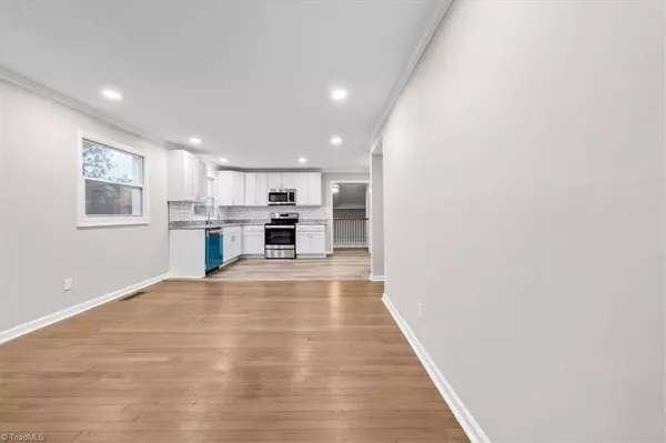 2902 Phillips AVE, Greensboro, NC 27405