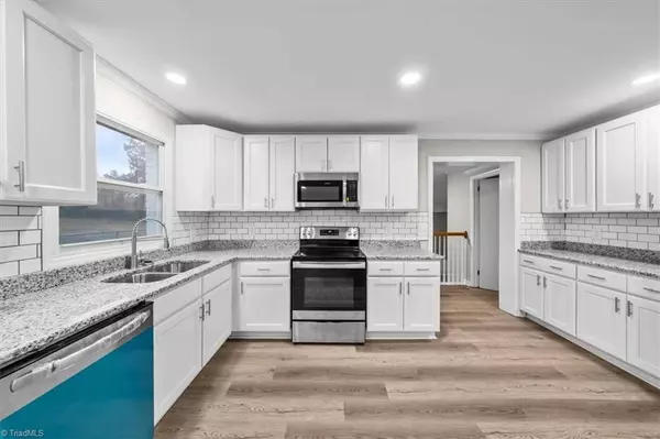 2902 Phillips AVE, Greensboro, NC 27405