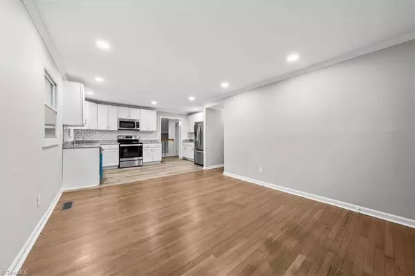 2902 Phillips AVE, Greensboro, NC 27405