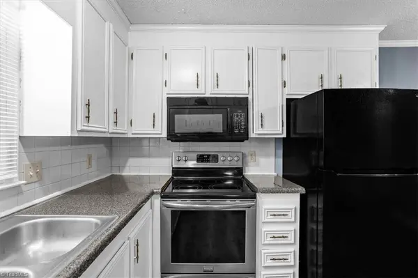 265 Olde Vineyard CT, Winston-salem, NC 27104