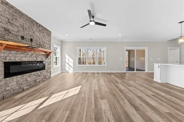 9131 Foxlair DR, Kernersville, NC 27284