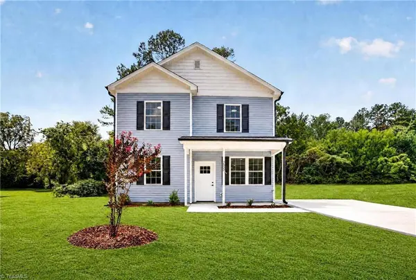 2822 Uwharrie RD