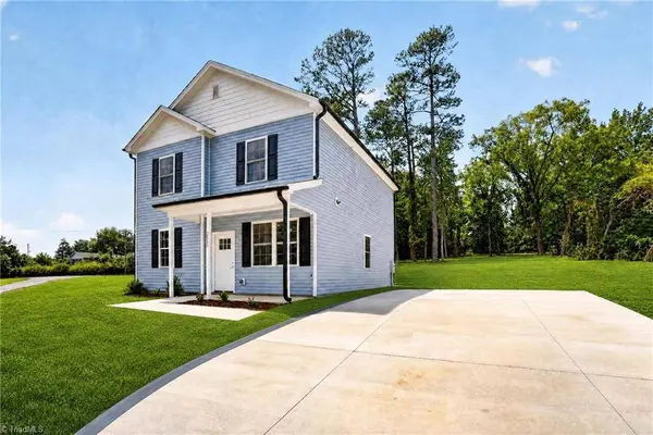 2822 Uwharrie RD, Archdale, NC 27263