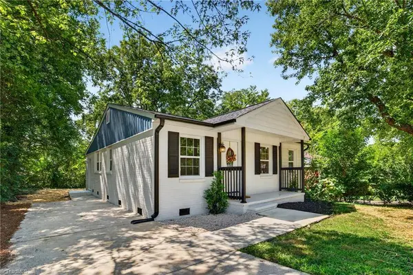 1208 Hoover AVE, High Point, NC 27260