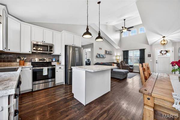 760 Glen Eagle DR, Troy, MO 63379