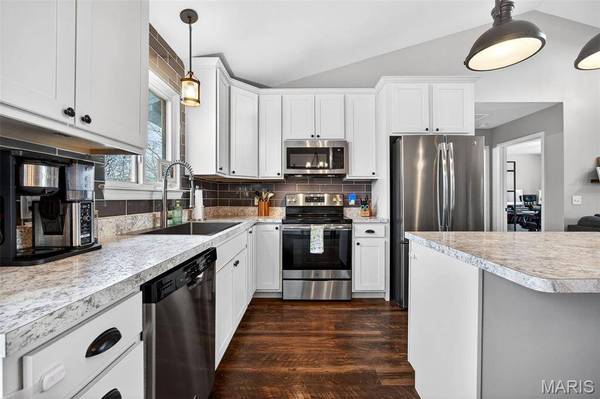 760 Glen Eagle DR, Troy, MO 63379