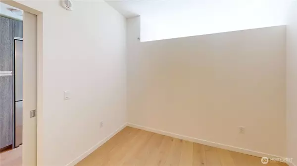 800 Columbia ST #702, Seattle, WA 98104