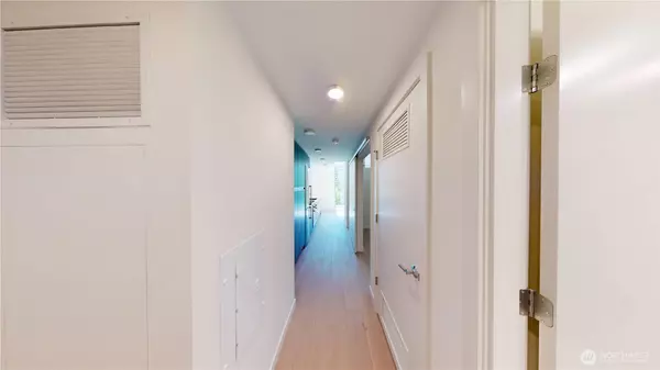 800 Columbia ST #702, Seattle, WA 98104