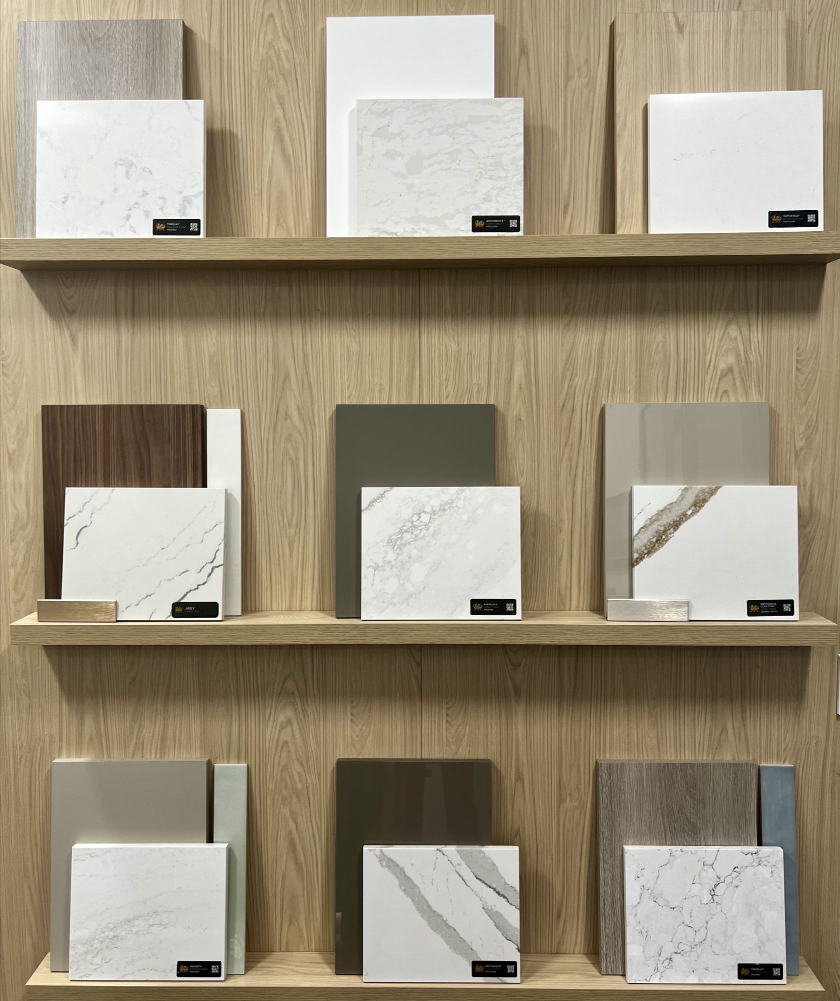 Preview of finish selections for Residence 402B (availability depends on construction stage.)