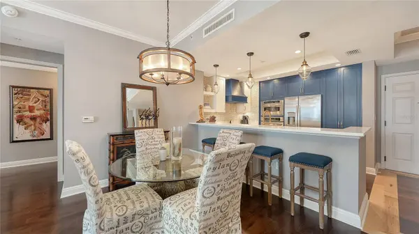 50 CENTRAL AVE #14B, Sarasota, FL 34236