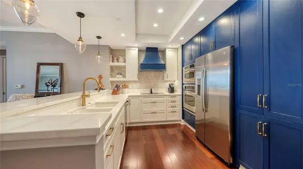 50 CENTRAL AVE #14B, Sarasota, FL 34236