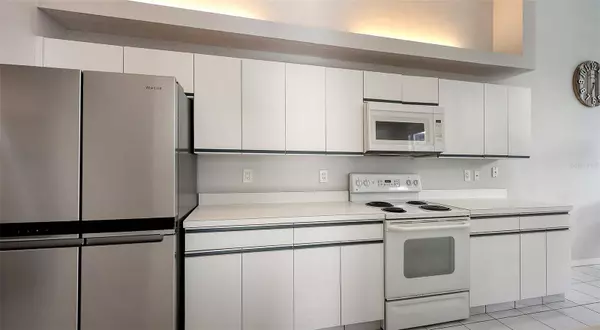 6723 PASEO CASTILLE, Sarasota, FL 34238