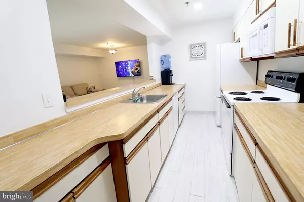 1024 GOVERNOR HOUSE CIR #112, Wilmington, DE 19809