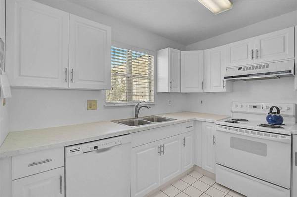 939 SANDPIPER CIR, Bradenton, FL 34209