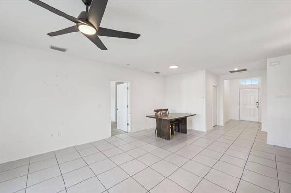 4503 LINDEVER LN, Palmetto, FL 34221