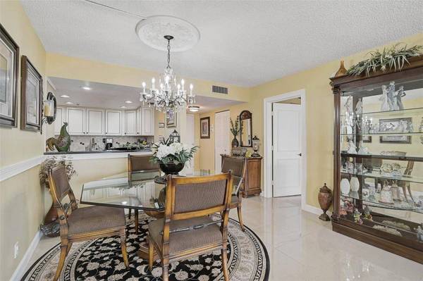 6372 PALMA DEL MAR BLVD S #503, St Petersburg, FL 33715